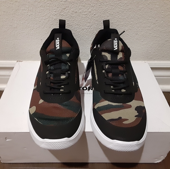 Vans - Picture 4 of 5